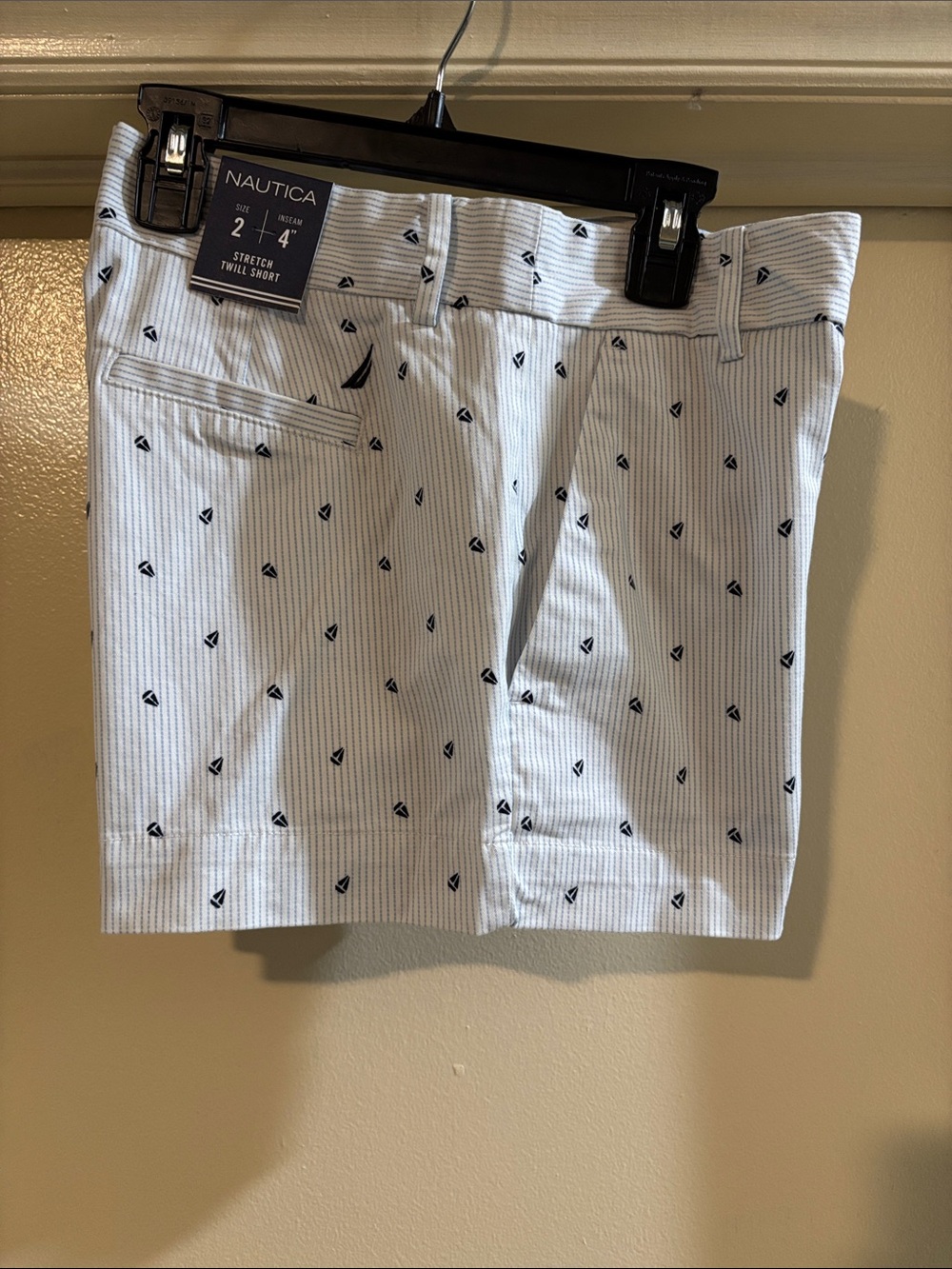 Nautica White Shorts with Navy Sailboat Print NWT SIZE 2